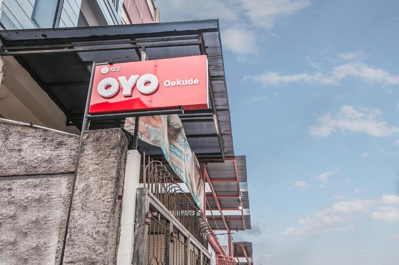 فندق Super Oyo 122 Oekude Kost جاكرتا المظهر الخارجي الصورة